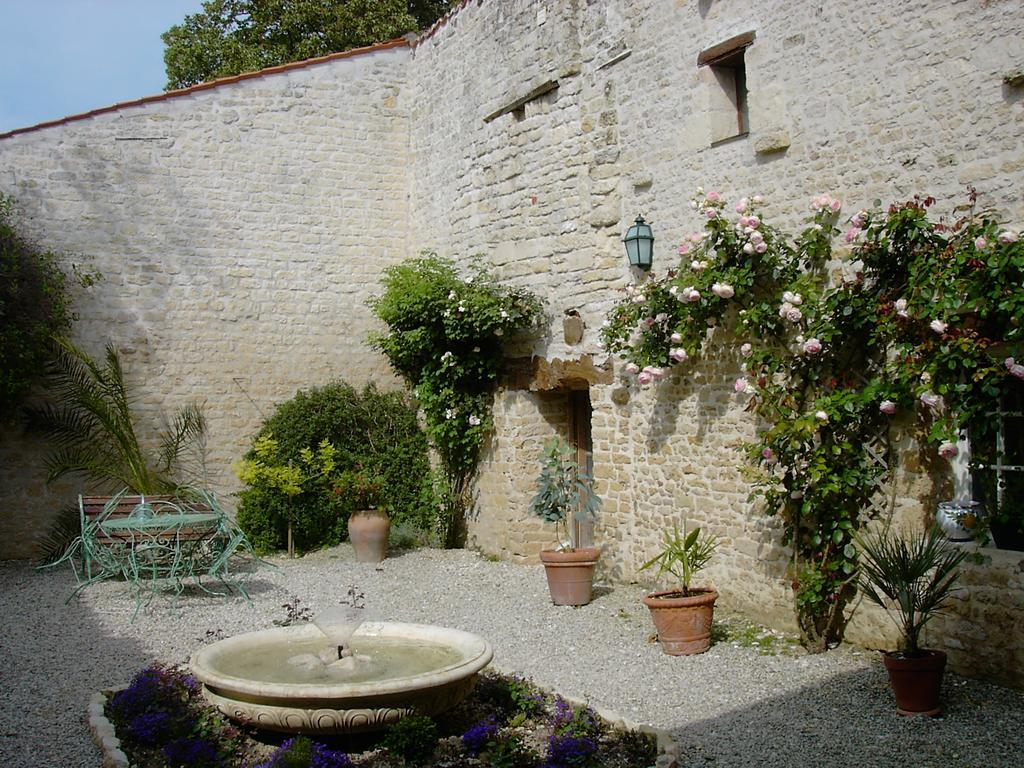 Les Jardins Saint Leonard Ξενοδοχείο Thairé Εξωτερικό φωτογραφία